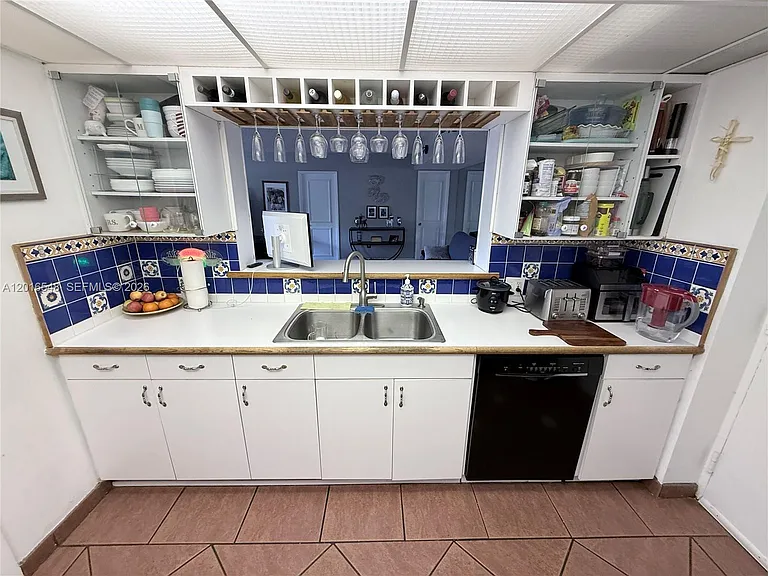 110 Salamanca Ave #PENTHOUSE — Photo 12