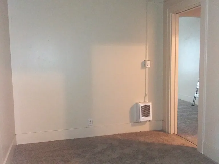 208 N Tacoma Ave #C — Photo 10