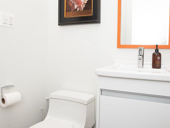 5th image of 2753 W Fullerton Ave #2B