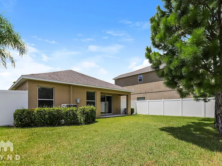 1212 Oak Pond St — Photo 14
