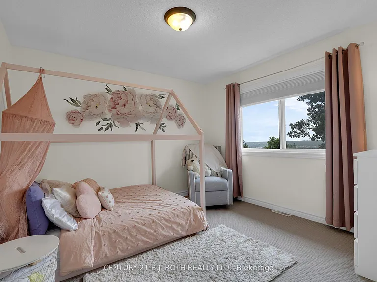 55 Gibbon Dr — Photo 19
