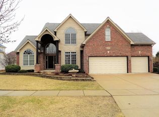 5631 Bergamot Ct, Naperville, IL 60564