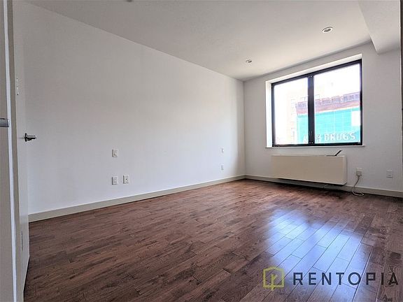 5th image of 57 Graham Ave #2S