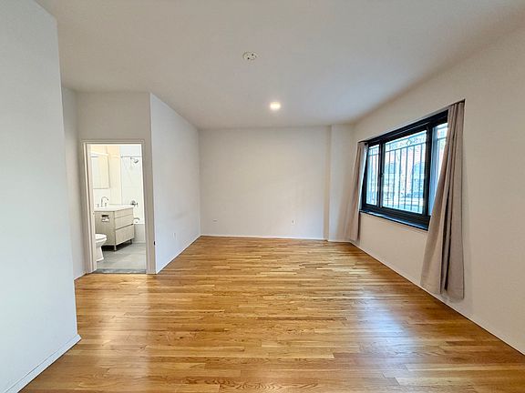 3rd image of 284 Mott St APT 1F
