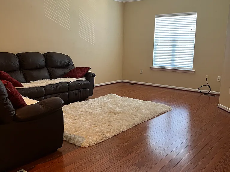 1606 Trestle St — Photo 15