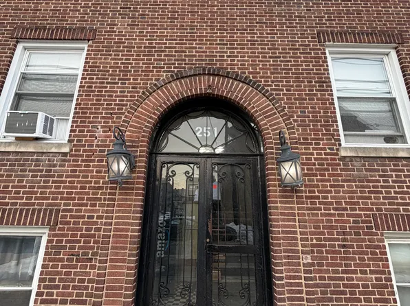 251 Lafayette Ave, Cliffside Park, NJ