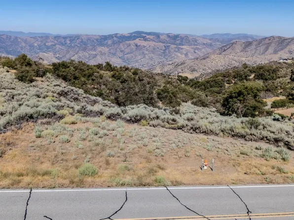 25200 Jacaranda Dr #350, Tehachapi, CA 93561