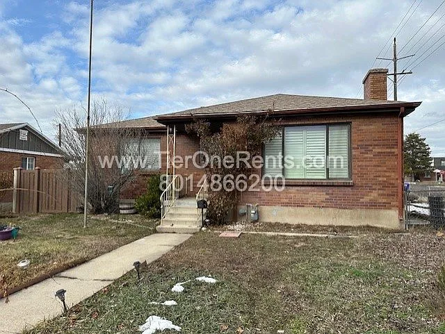 395 E Truman Ave S — Photo 1