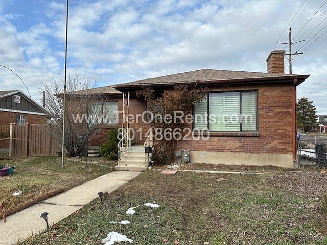 1st image of 395 E Truman Ave S