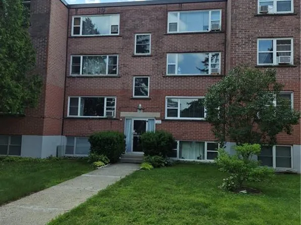 2422 New St #9, Burlington, ON L7R 1J6