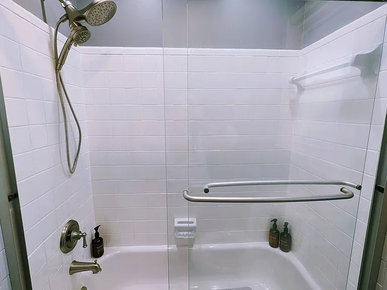 Colony Dr — Photo 43