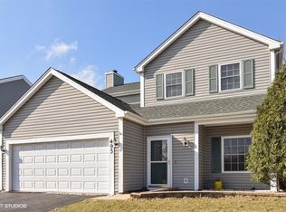 493 Parkside Dr, Carol Stream, IL 60188