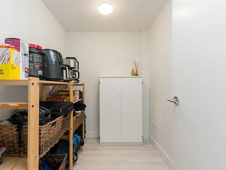 1133 Hornby St #1001 — Photo 10