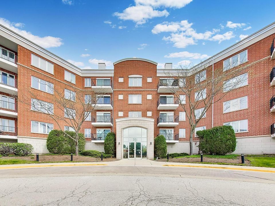 1st image of 351 Town Place Cir APT 402
