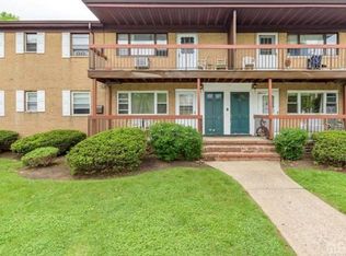 55 Gills Ln UNIT 11, Iselin, NJ 08830