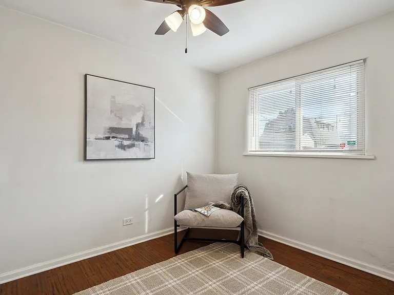 1680 N Syracuse St — Photo 15