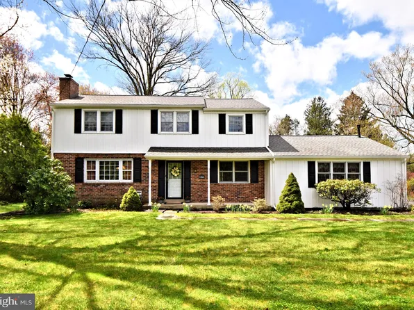 1363 Slayton Dr, Maple Glen, PA 19002