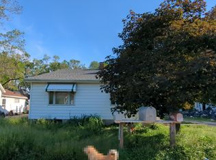 11 Lenover Ave, Danville, IL 61832