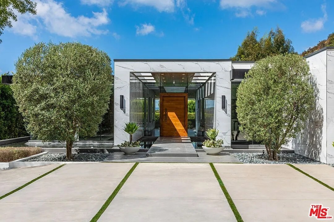 5 bed, 9.0 bath, 10047 sqft, $125,000 — Photo 4