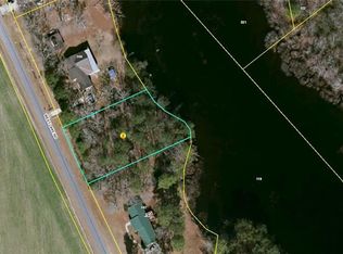 330 W Lake Rd, Raeford, NC 28376