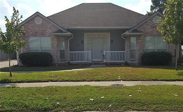 1st image of 3221 Grandlake Blvd