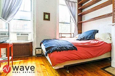 Rented by Wave Real Estate Group