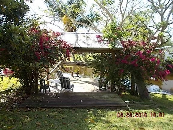 3rd image of 3706 SE 26th St