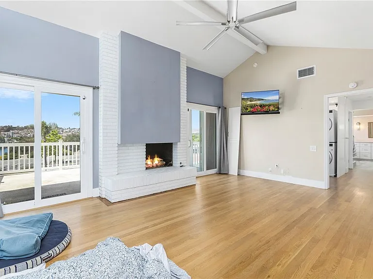 22931 Calle Azorin — Photo 14