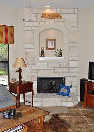 2nd image of 1 Rosewood Cir