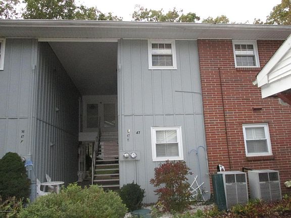 3rd image of 47L Cambridge Ct #47L