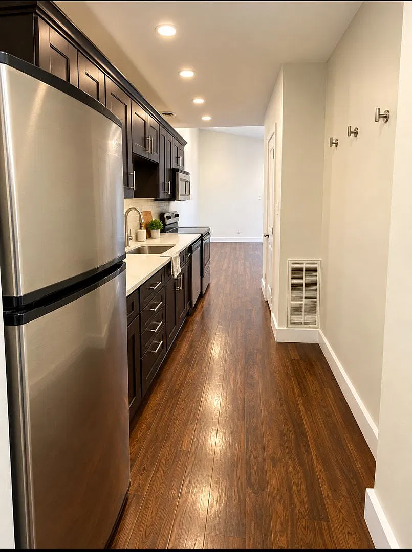 Bright Old City Living | 1BR with Skylight, Galley Kitchen & In-Unit Laundry — Photo 2