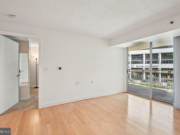 5th image of 7500 Woodmont Ave #S312