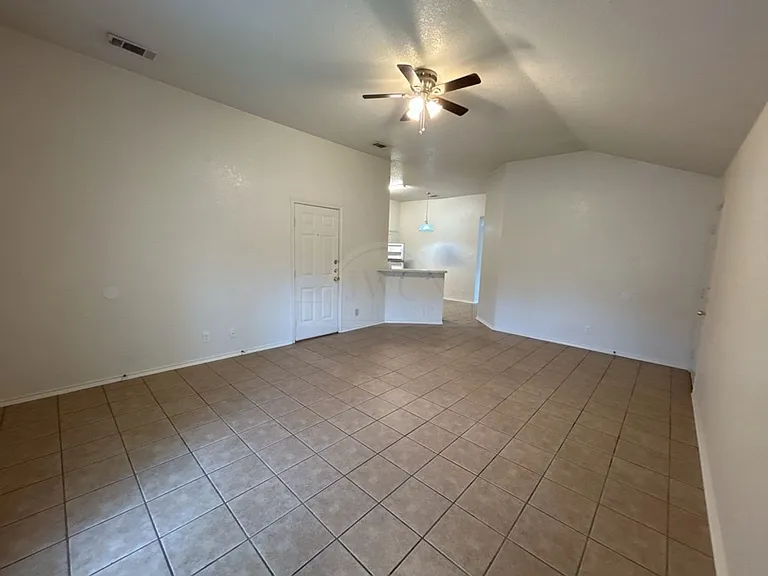 306 Jeff Gordon Dr — Photo 8