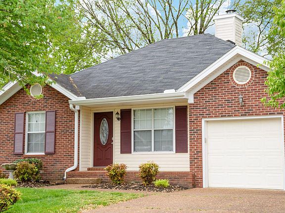 3rd image of 371 N Birchwood Dr
