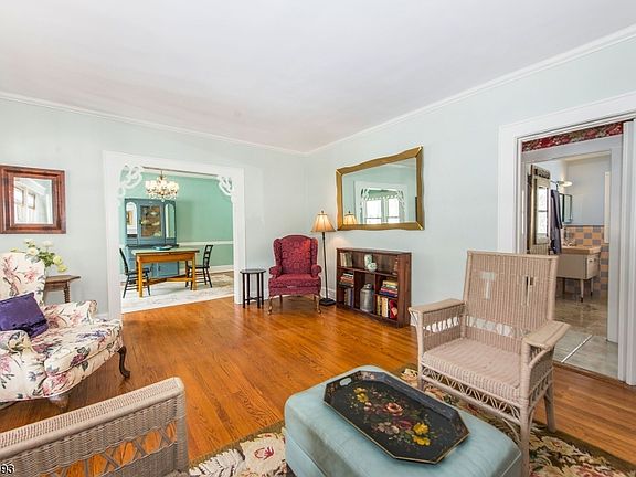 4th image of 82 Cumberland Ave