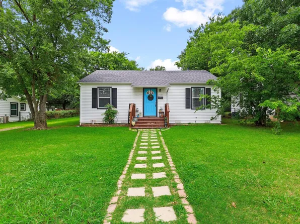 1718 N Shannon St, Sherman, TX 75092