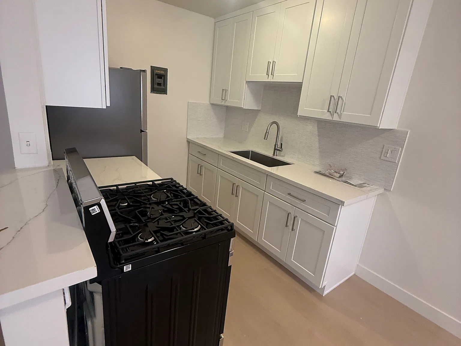1 bed, $2,000 — Photo 2
