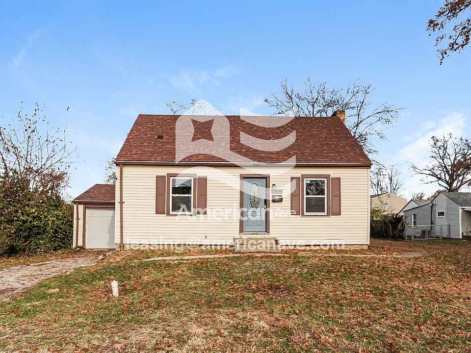 185743_001_front_view_1.jpg