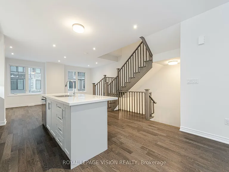 60 Folcroft St — Photo 8