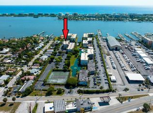 890 N Federal Hwy APT 402, Lantana, FL 33462