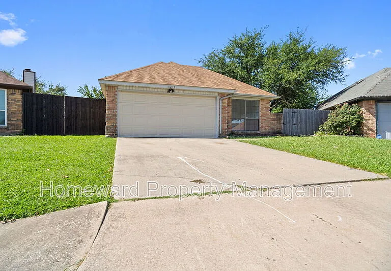 1401 Landmark Ct — Photo 23
