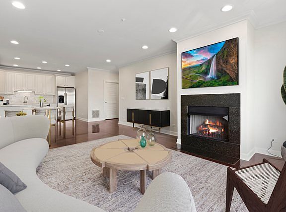 5th image of 5321 N Lincoln Ave APT 4A