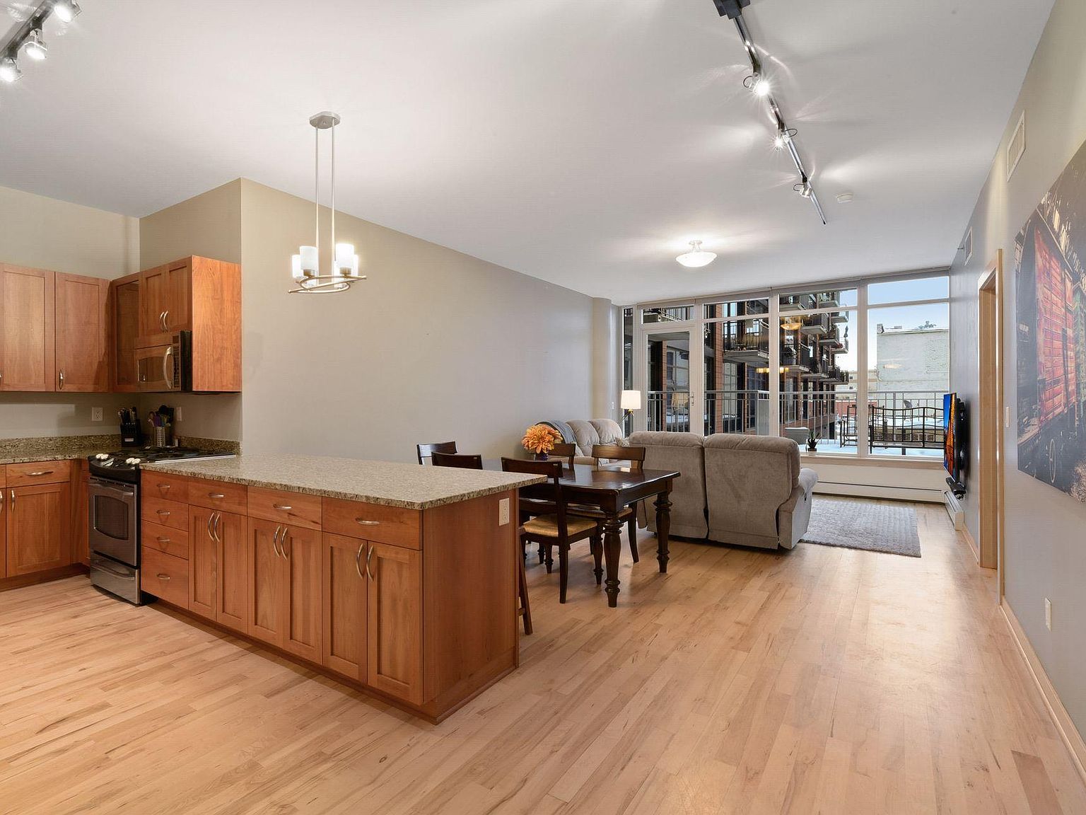 215 10th Ave S UNIT 215, Minneapolis, MN 55415 MLS 6359872 Zillow