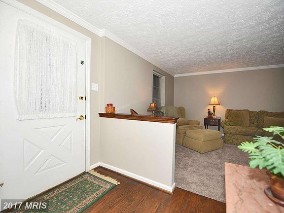 3rd image of 1718 Beechbank Way
