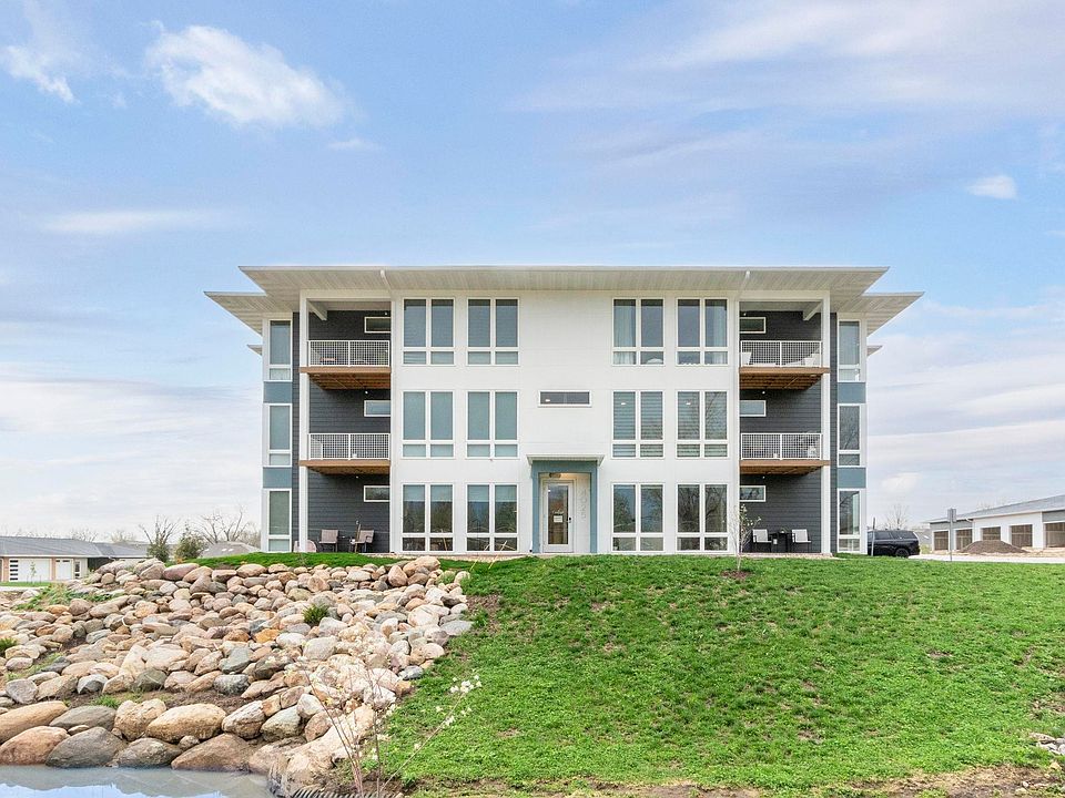 1st image of 4025 Cedar Heights Dr #8