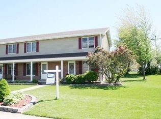 108 Colonial Pkwy UNIT D, Yorkville, IL 60560