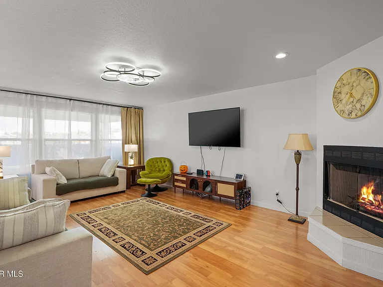 6205 La Posta Dr — Photo 11