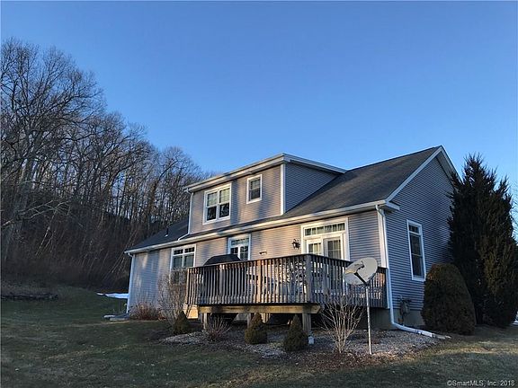 3rd image of 7 Amelia Ln #7
