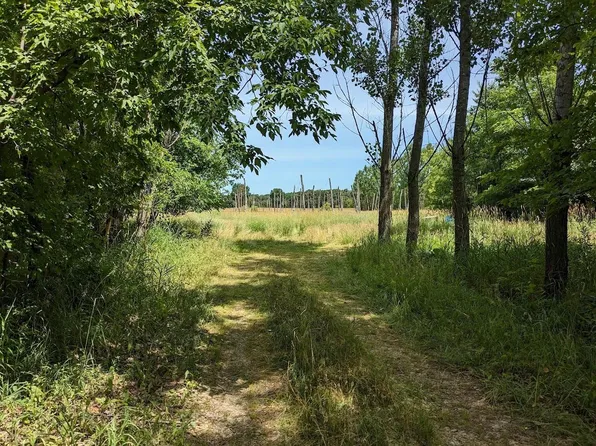 W7264 County Road E, Westfield, WI 53964