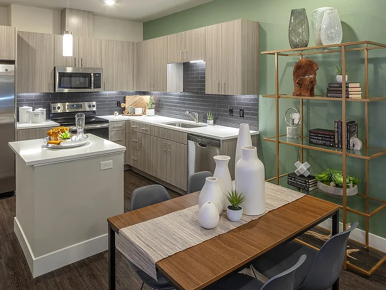 Oak Street Lofts — Photo 9